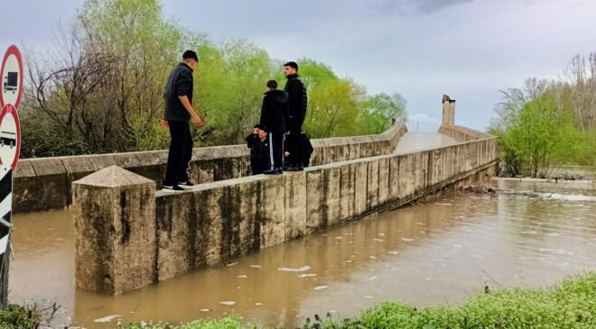 Korkuluklarda cambazlık!