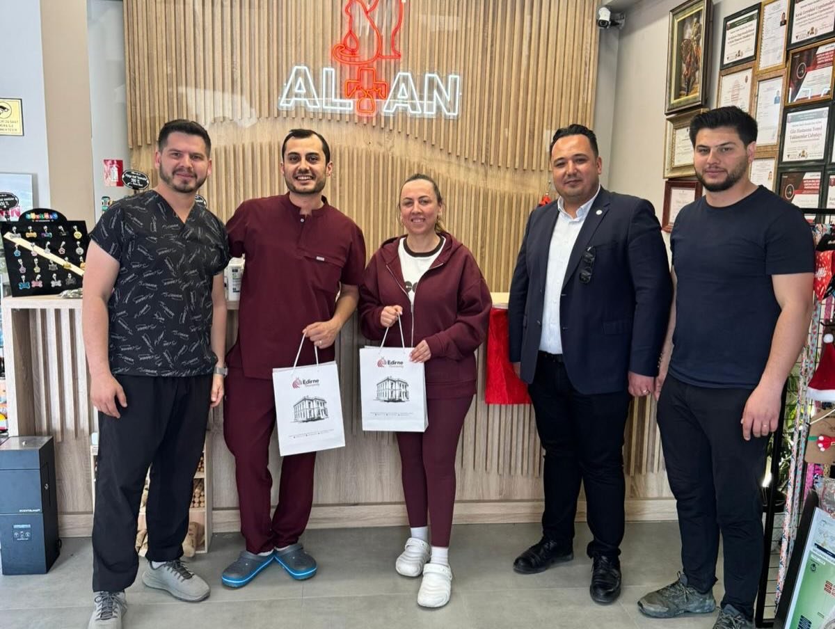 Geçerli görselin alternatif metni yok. Dosya adı: veteriner2.jpg