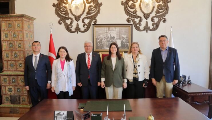 CHP yöneticilerinden Gencan’a ziyaret