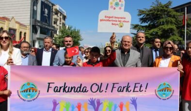 Uzunköprü’de Farkındalık Yürüyüşü