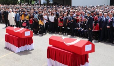 Çorlu şehitlerini uğurladı!