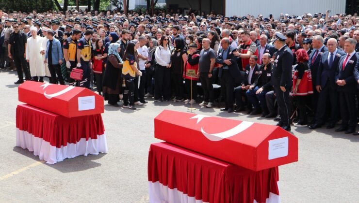 Çorlu şehitlerini uğurladı!