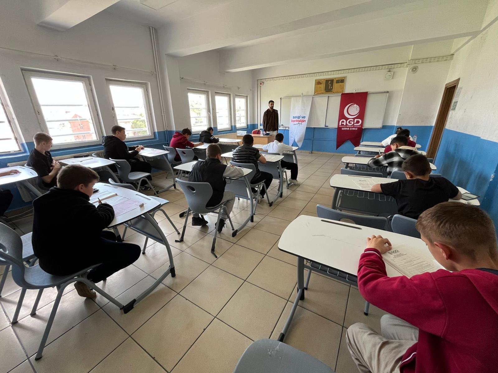 Geçerli görselin alternatif metni yok. Dosya adı: agd-sinav.jpg