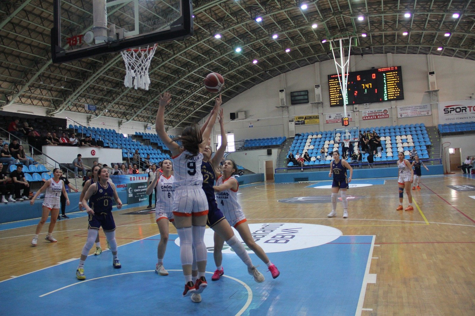 Geçerli görselin alternatif metni yok. Dosya adı: basket1.jpg