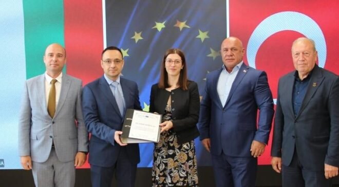 Komşudan sınıra 5,2 milyon euroluk proje