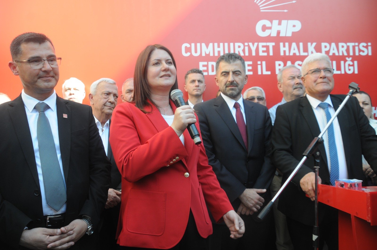 Geçerli görselin alternatif metni yok. Dosya adı: chp-filiz-5.jpeg