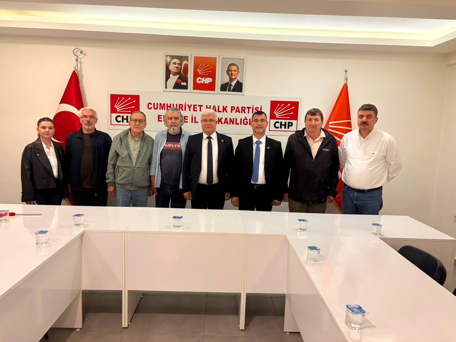 Geçerli görselin alternatif metni yok. Dosya adı: egiimsen-chp.jpg