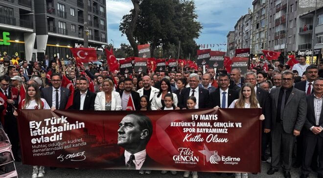 Edirne’de ‘fener alayı’ coşkusu!