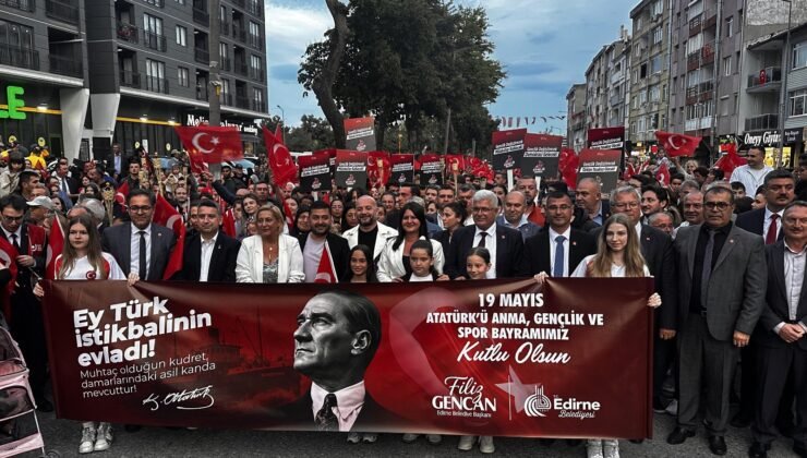 Edirne’de ‘fener alayı’ coşkusu!