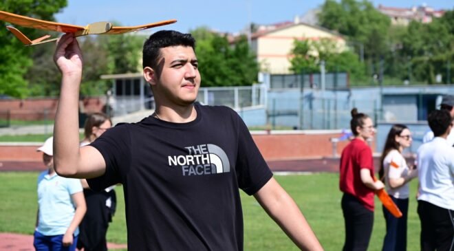 Havada okul sporları