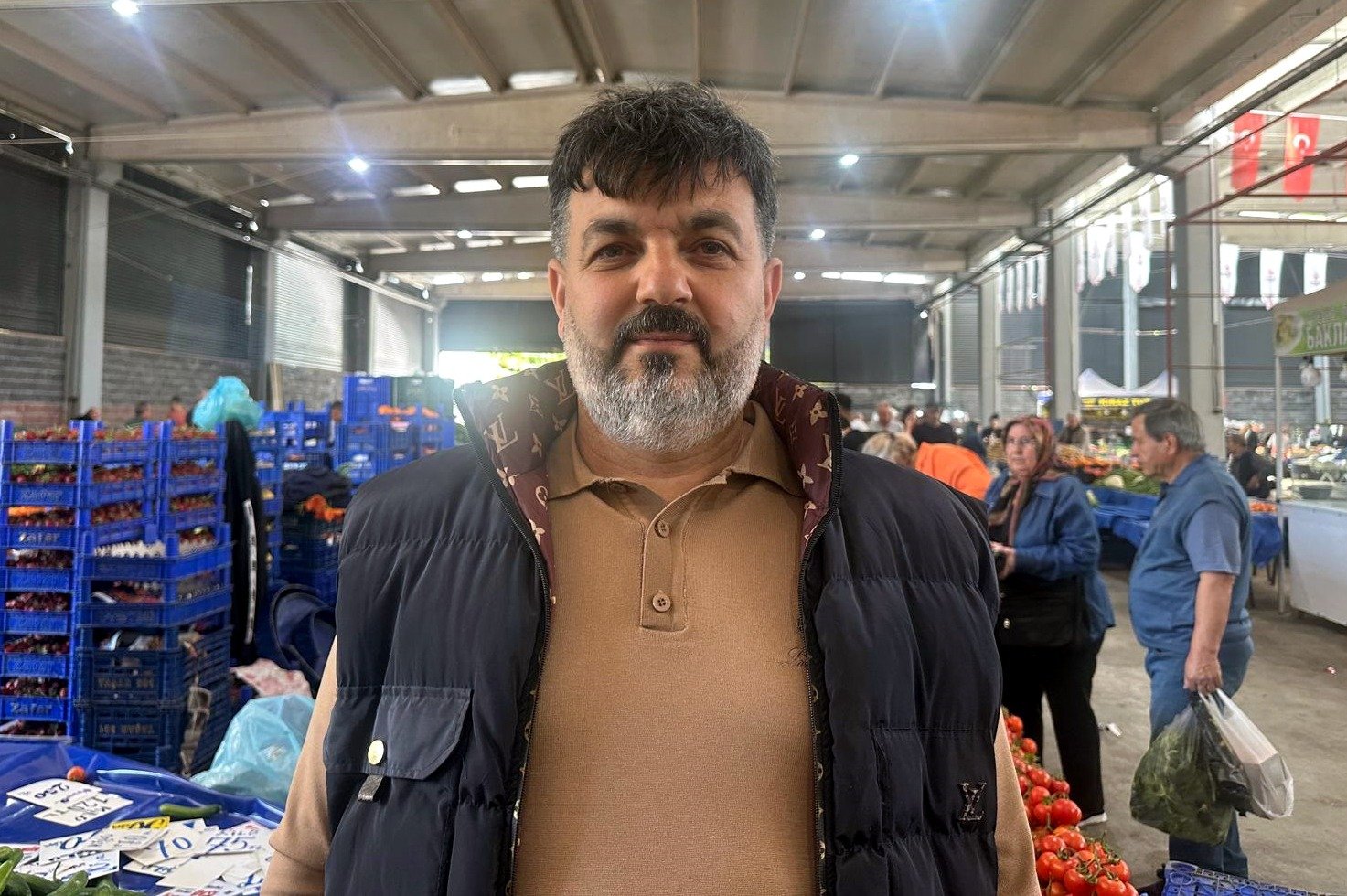 Geçerli görselin alternatif metni yok. Dosya adı: seref-hasir.jpg