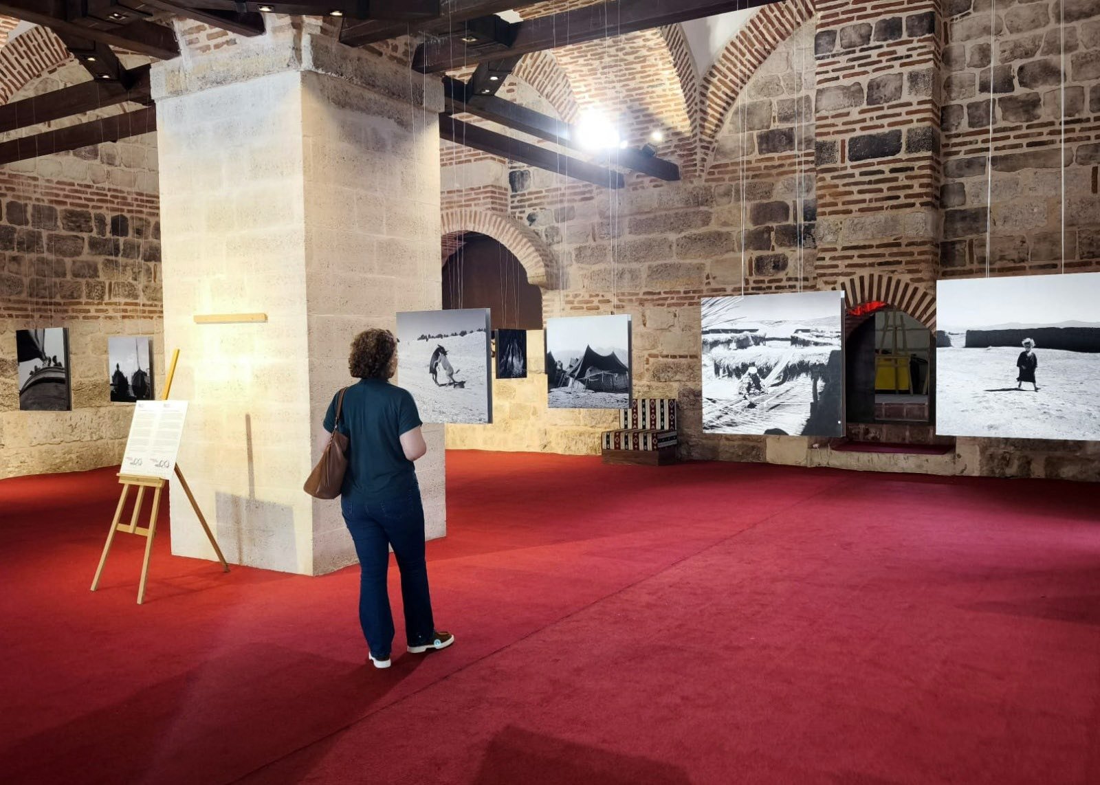 Geçerli görselin alternatif metni yok. Dosya adı: sergi.jpg