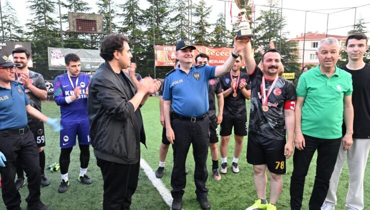 Kurumlar arası turnuvada şampiyon Emniyet