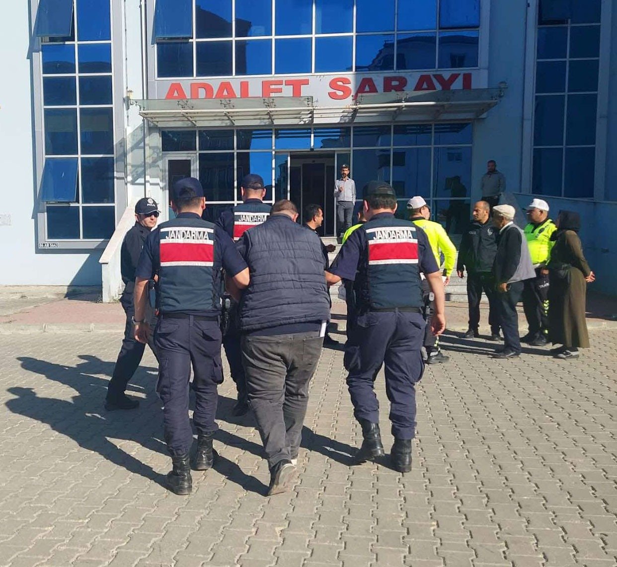 Geçerli görselin alternatif metni yok. Dosya adı: 8ebe0134-b0b0-43bb-a930-a63091c26bf0.jpg