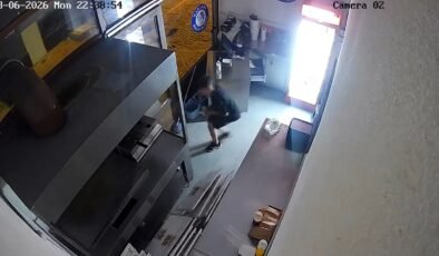 İşyerinden hırsızlık kamerada!