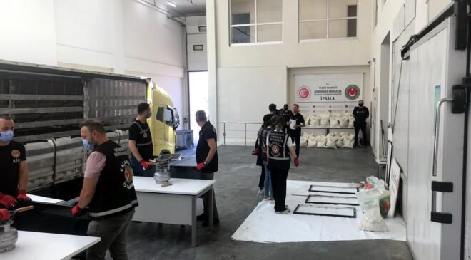 TIR’da 1 ton 500 kilo uyuşturucu!