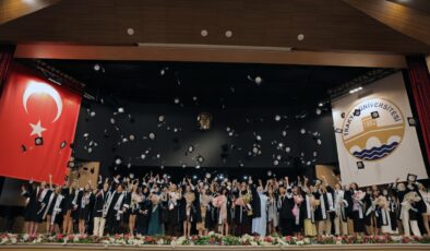 Arda MYO’da Mezuniyet Heyecanı