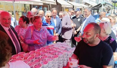 Sosyal Yardımlaşma’dan 1000 kişilik aşure!