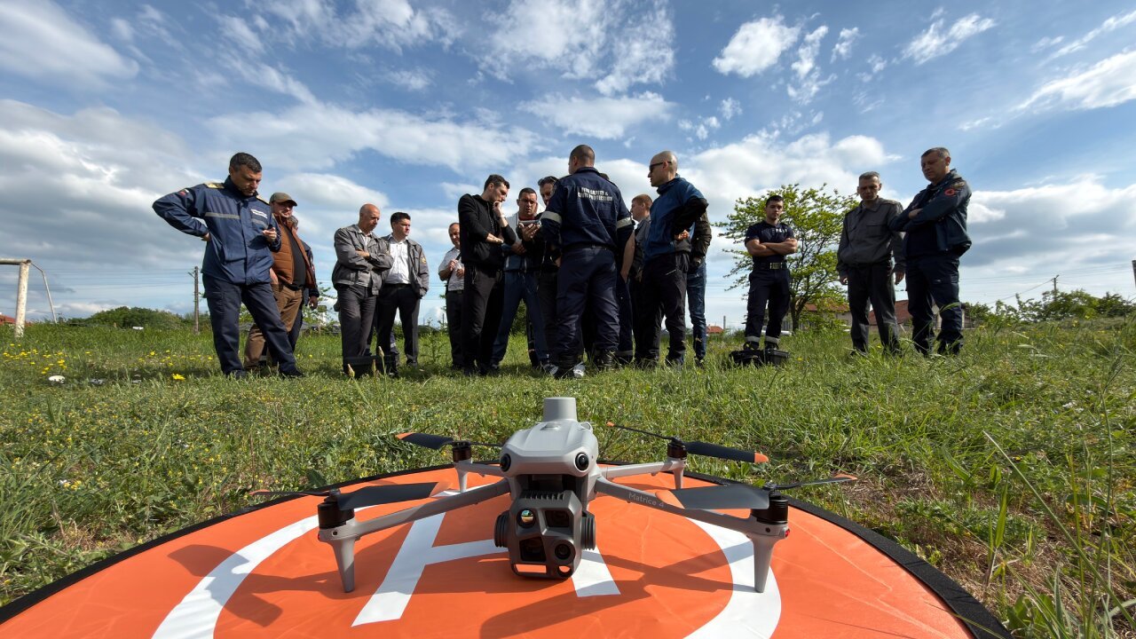 Geçerli görselin alternatif metni yok. Dosya adı: bulgar-dron-yangin.jpg