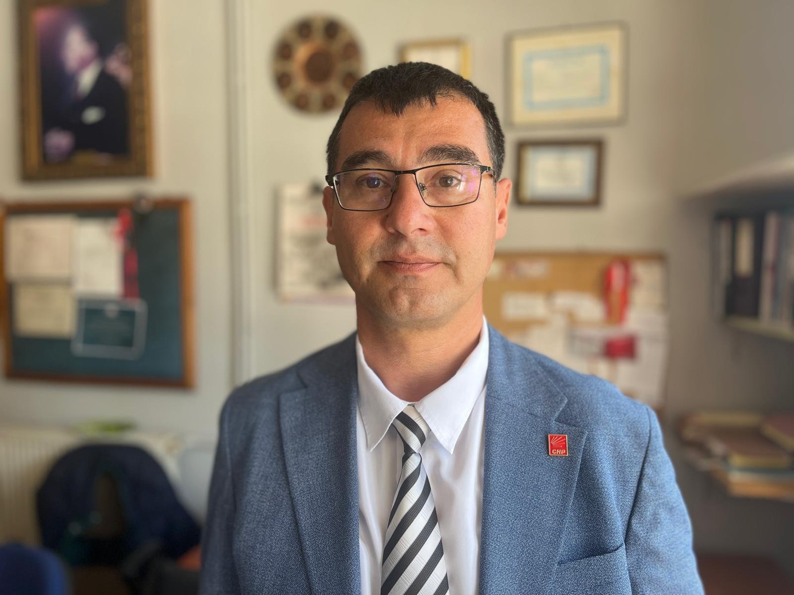 Geçerli görselin alternatif metni yok. Dosya adı: chp-volkan.jpg