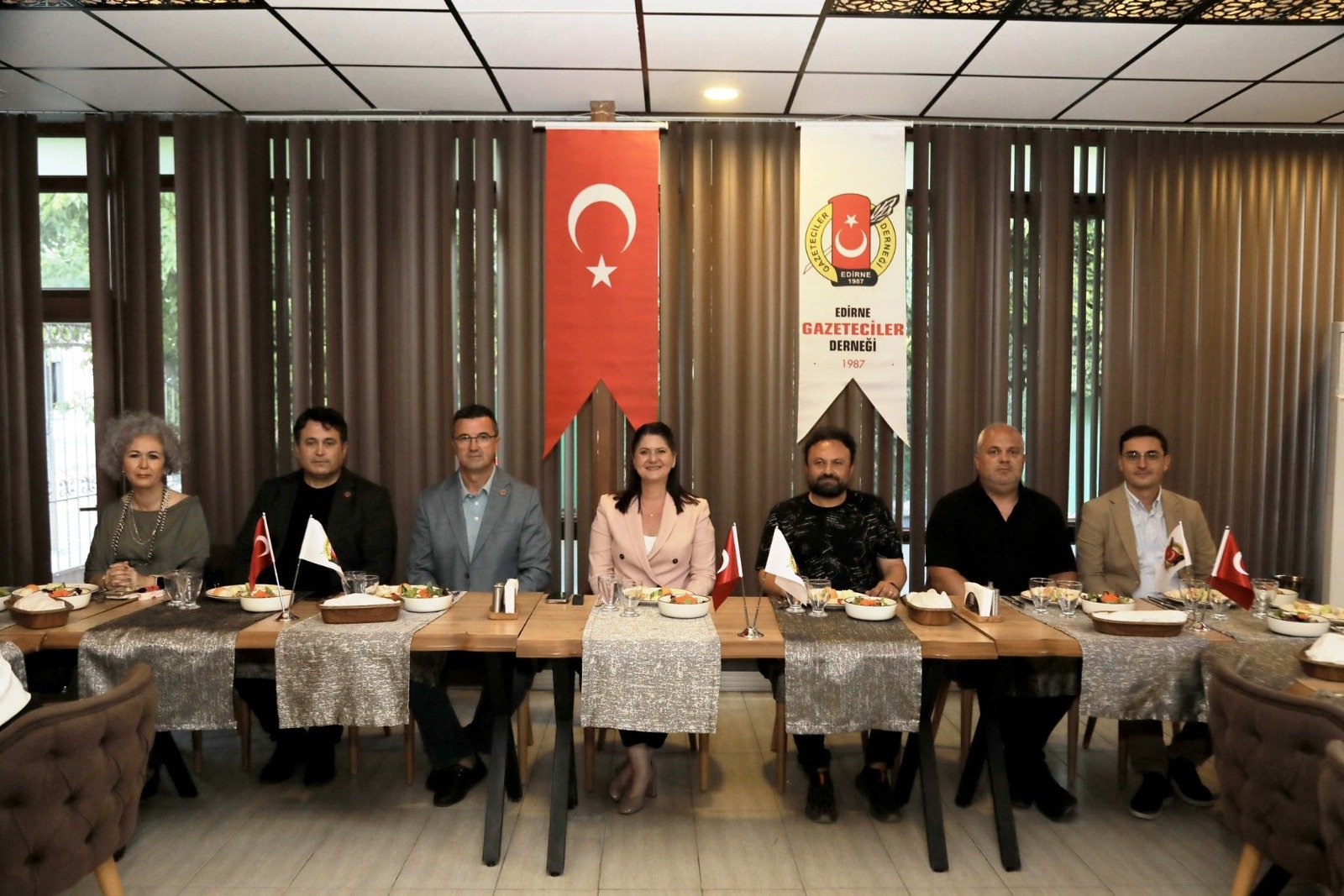 Geçerli görselin alternatif metni yok. Dosya adı: egd-1.jpeg