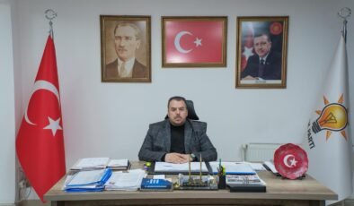 Başkan Makak’tan revüj tepkisi!