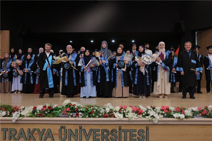 Geçerli görselin alternatif metni yok. Dosya adı: ilahiyat2.jpg