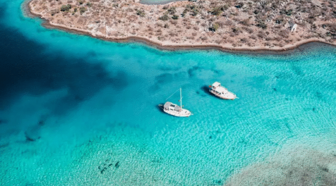 Marmaris Yat Kiralama Rehberi: Ege ve Akdeniz’in Kesiştiği Noktada Mavi Yolculuk