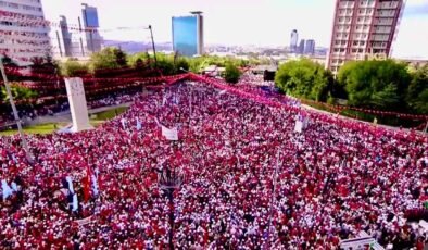 ‘Türkiye korkuya teslim olmayacak’