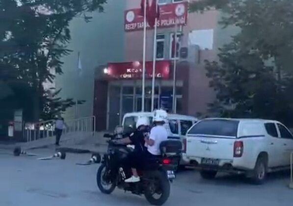 Keşan’da motosikletli polisten ‘sınav’ mesaisi!