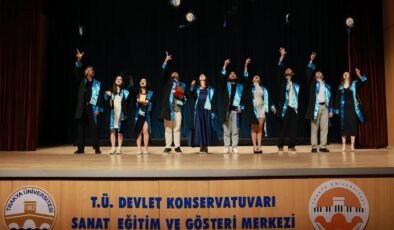 TÜ Devlet Konservatuvarı’nda mezuniyet heyecanı