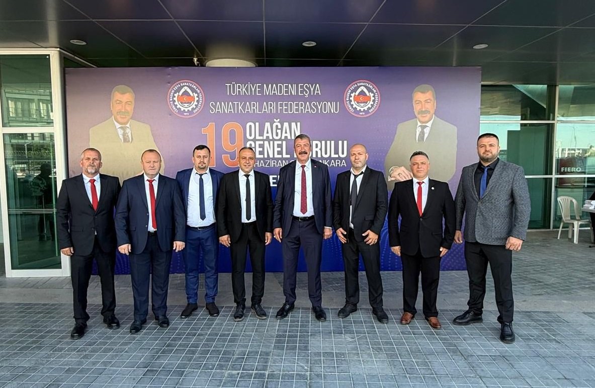 Geçerli görselin alternatif metni yok. Dosya adı: mehmet-oz-1.jpg