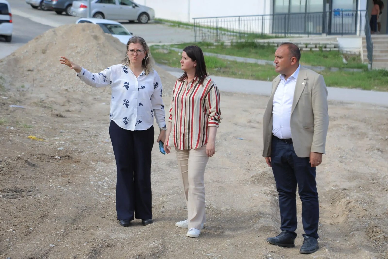 Geçerli görselin alternatif metni yok. Dosya adı: resim_4-1.jpg