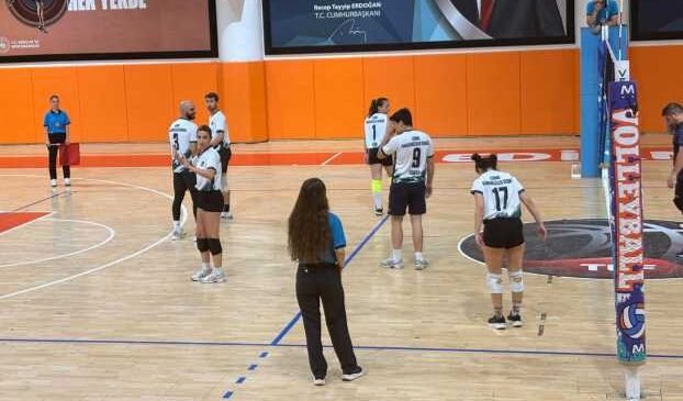 Voleybol Turnuvası’nda durmak yok