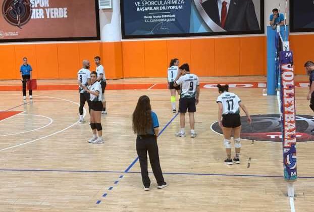 Voleybol Turnuvası’nda durmak yok