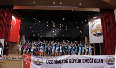TÜ’de son mezuniyet coşkusu