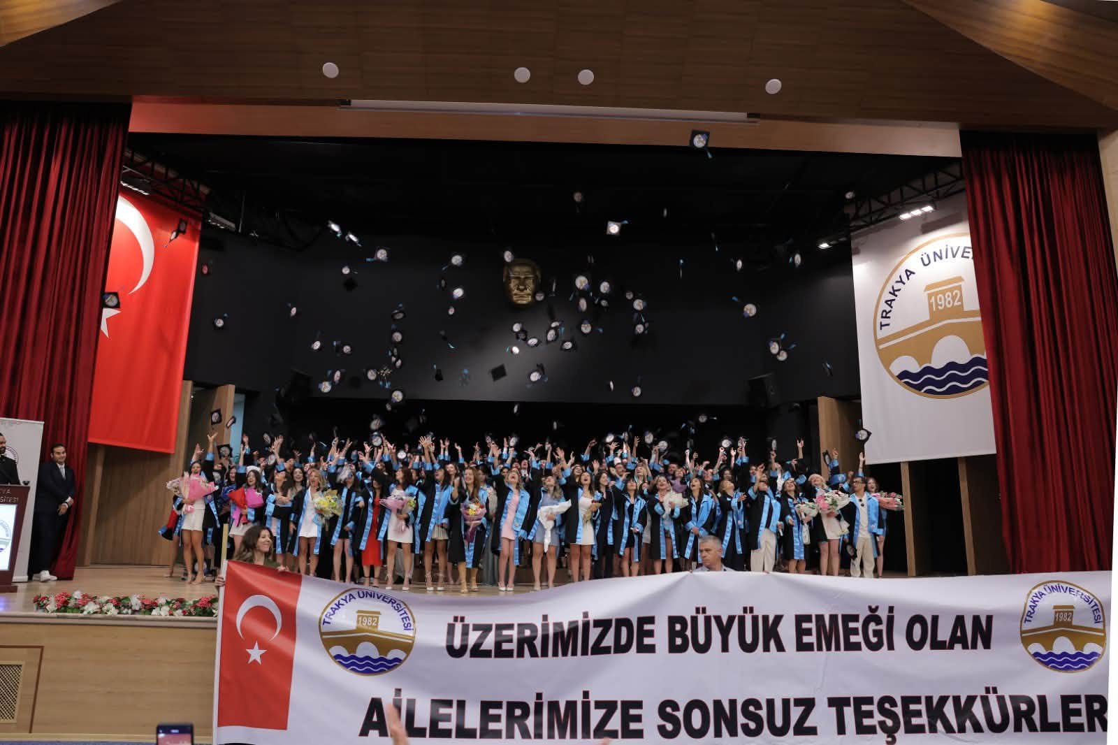 Geçerli görselin alternatif metni yok. Dosya adı: 21ab7182-7922-41a5-92ae-3f8cc7e7c0be.jpg