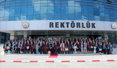 TÜ de Akademik Yükseltme töreni