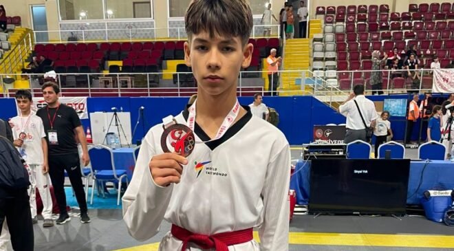 Edirneli minik taekwondocu Türkiye ‘üncüsü