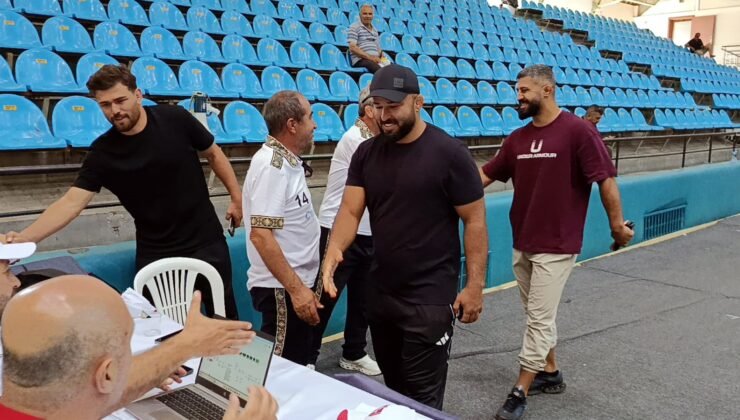 Okulu’nun hedefi yine altın kemer!