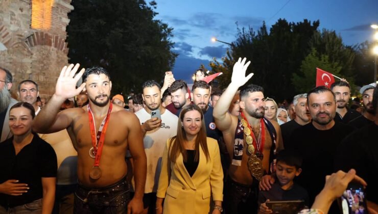 Başpehlivandan geleneksel ‘hamam’ yürüyüşü!