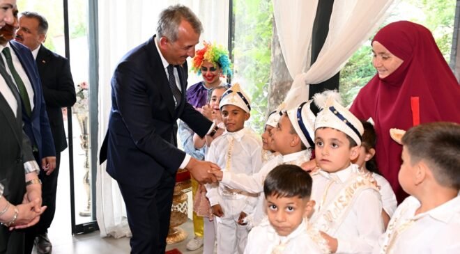 Vakıflardan ‘sünnet şöleni’