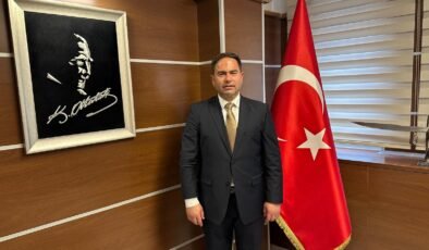 Özen’den gazetecilere kutlama
