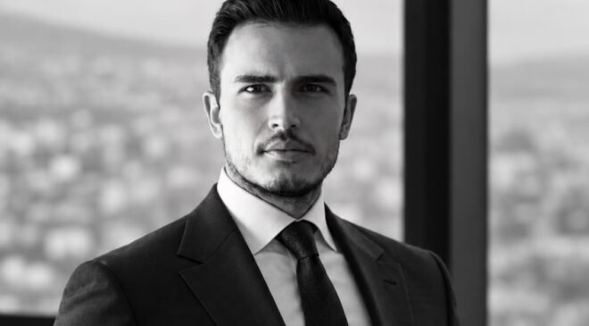 12. YARGI PAKETİ KİMLERİ ETKİLEYECEK? AVUKAT ENES SENCER ANLATTI