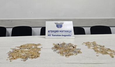 Muavinde 75 bin euroluk altın