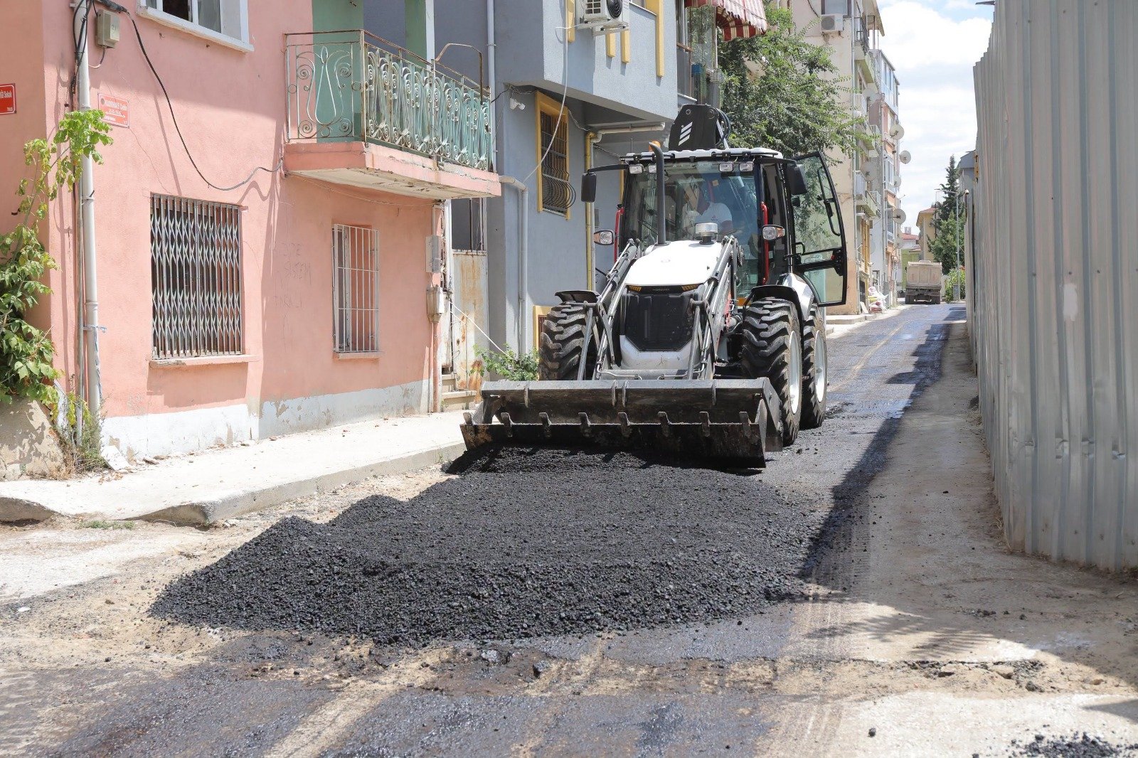 Geçerli görselin alternatif metni yok. Dosya adı: asfalt-6.jpeg