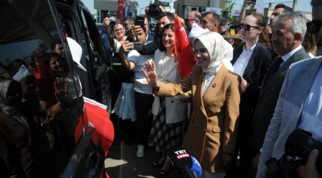 Bakandan gurbetçilere ‘hoş geldin’ mesaisi