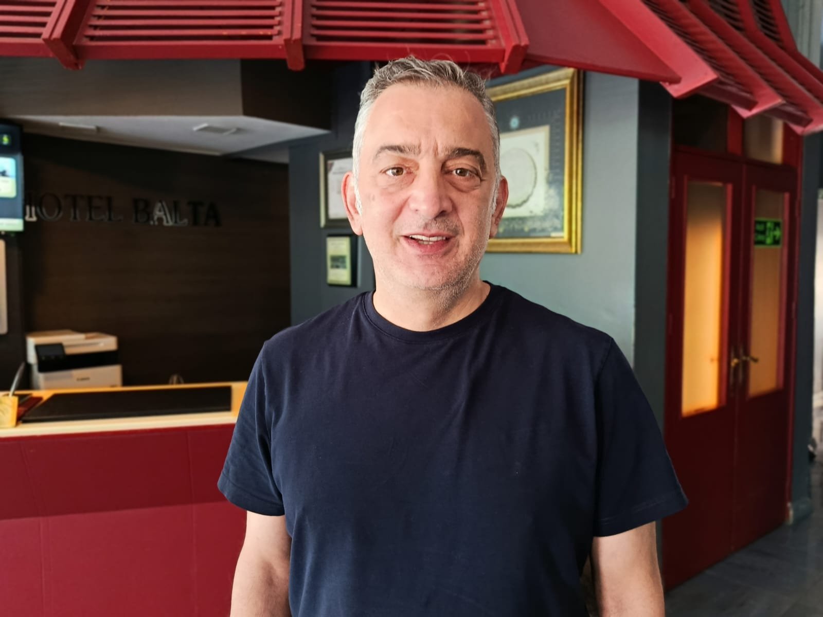 Geçerli görselin alternatif metni yok. Dosya adı: balta.jpg