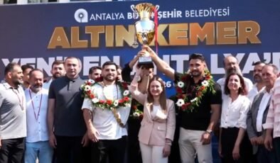 Antalya’da Altın Kemer alayı!