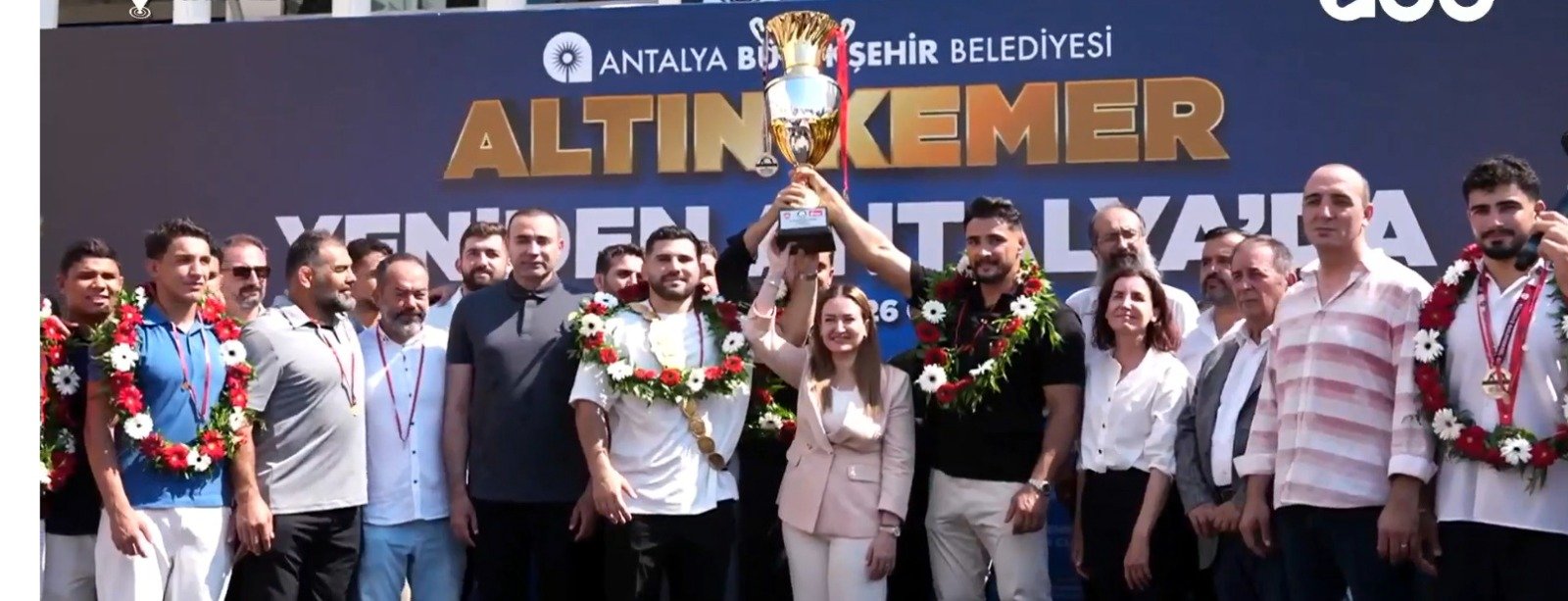 Geçerli görselin alternatif metni yok. Dosya adı: baspehlivan-antalyada-5.jpeg